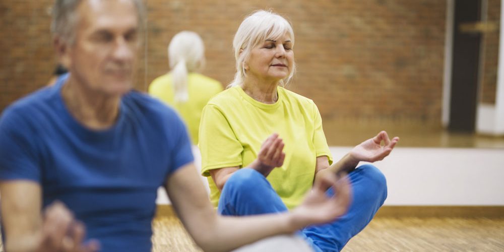 elder-yoga